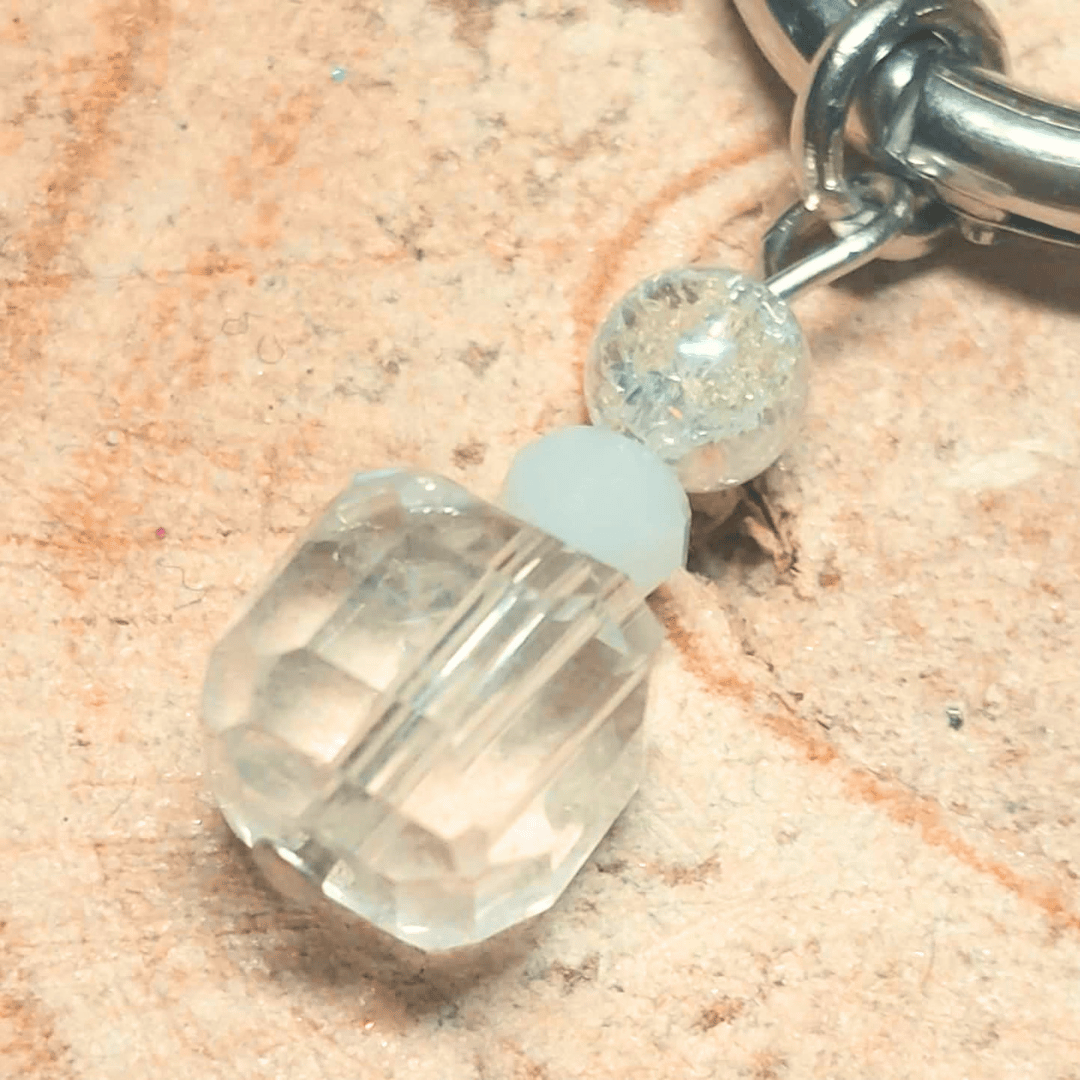 Créoles CARLA – Cristal de roche, cristal de roche irisé et cristal de verre