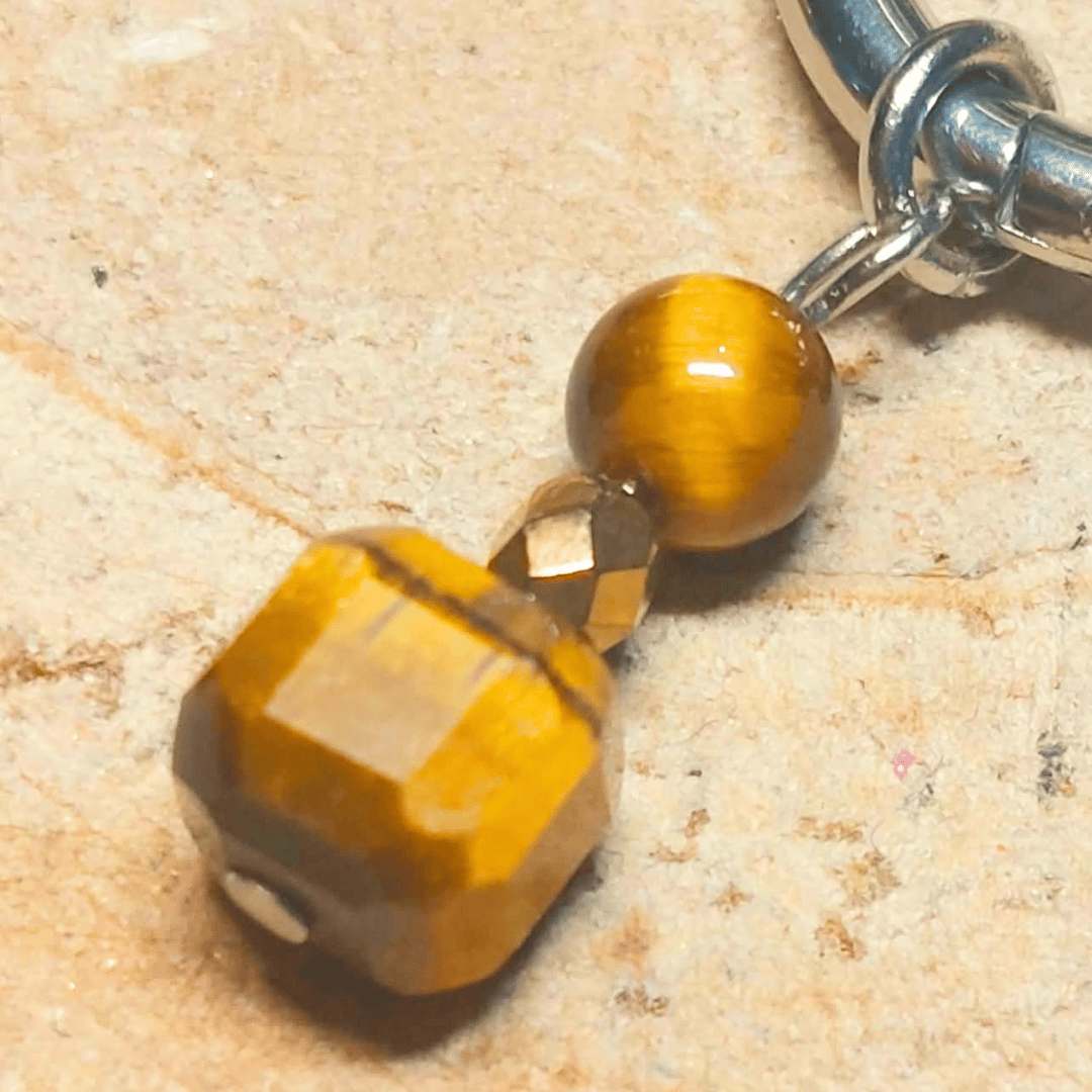 Créoles CARLA – Œil de tigre et cristal de verre