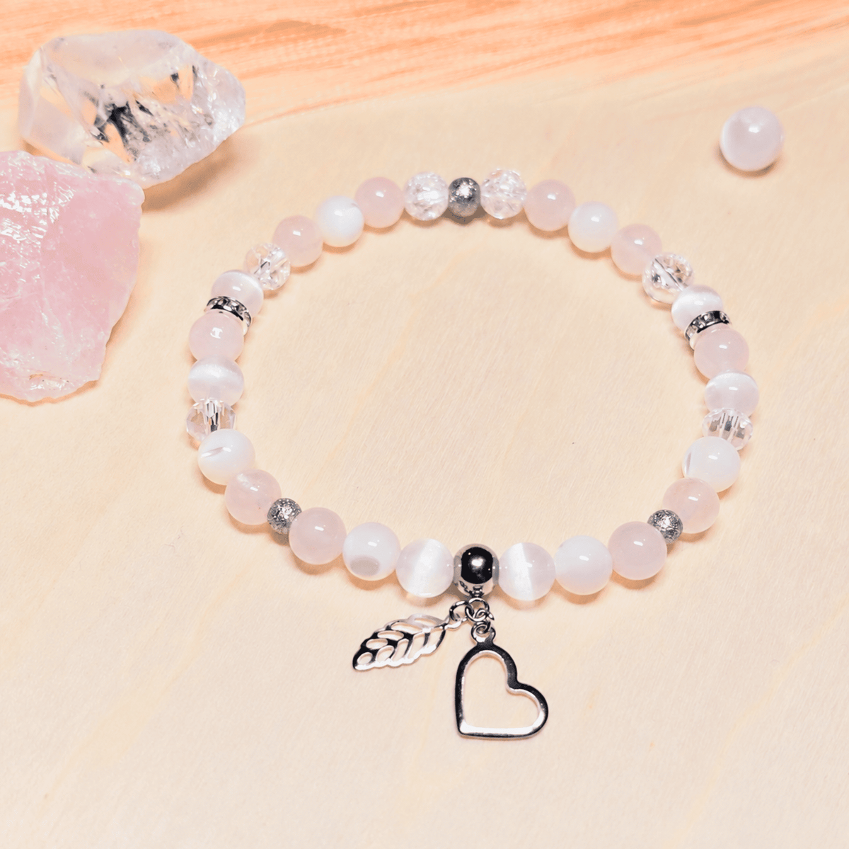 Bracelet Aphrodite – Quartz Rose, Sélénite, Nacre & Cristal de Roche