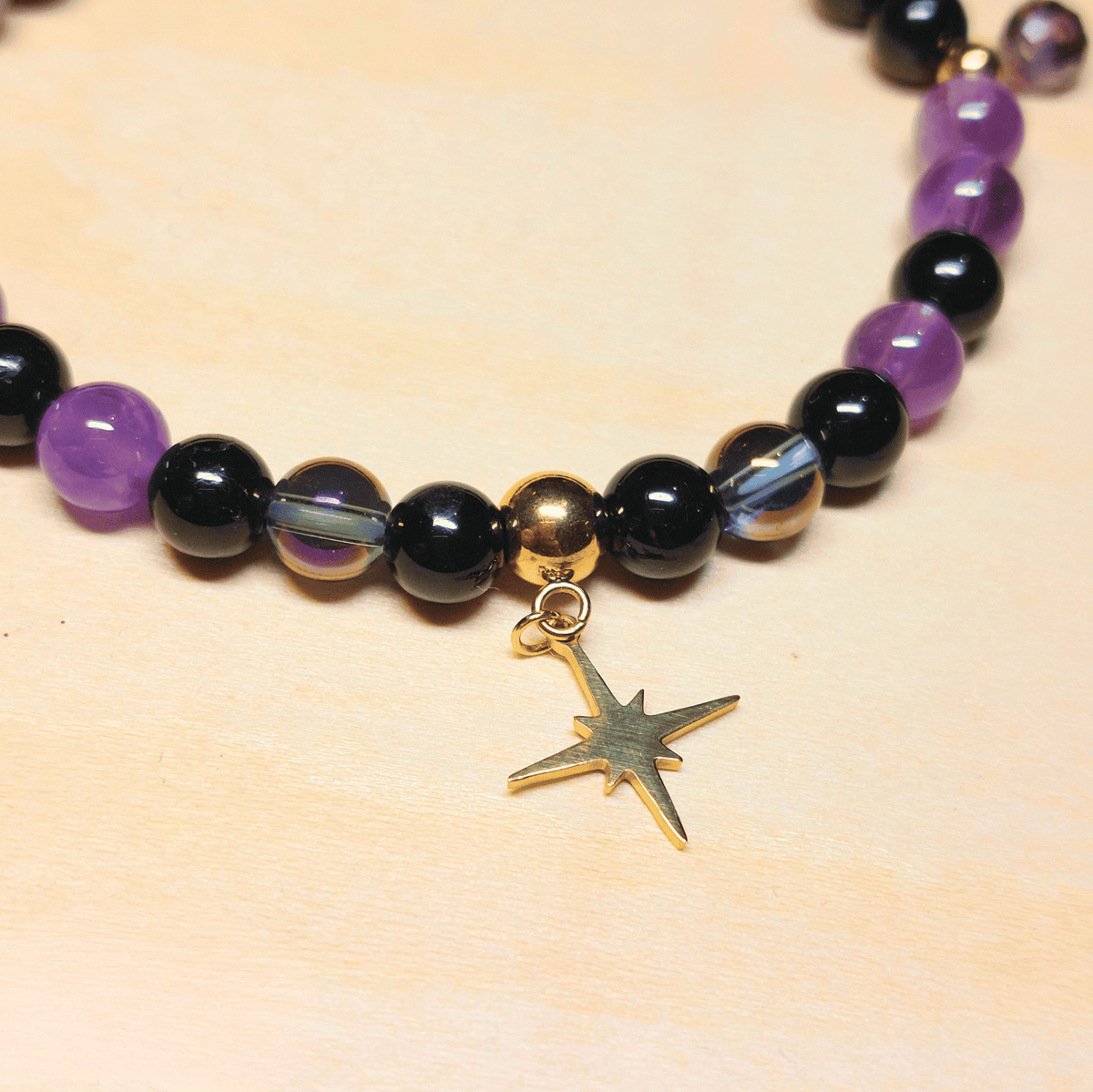 Bracelet Astéria – Améthyste, Aqua Aura & Tourmaline Noire