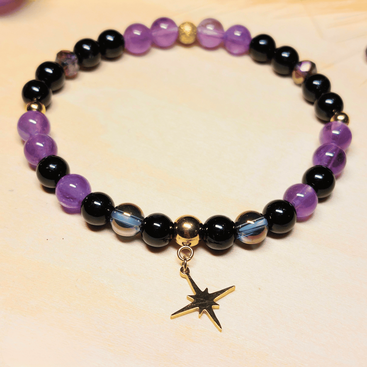 Bracelet Astéria – Améthyste, Aqua Aura & Tourmaline Noire