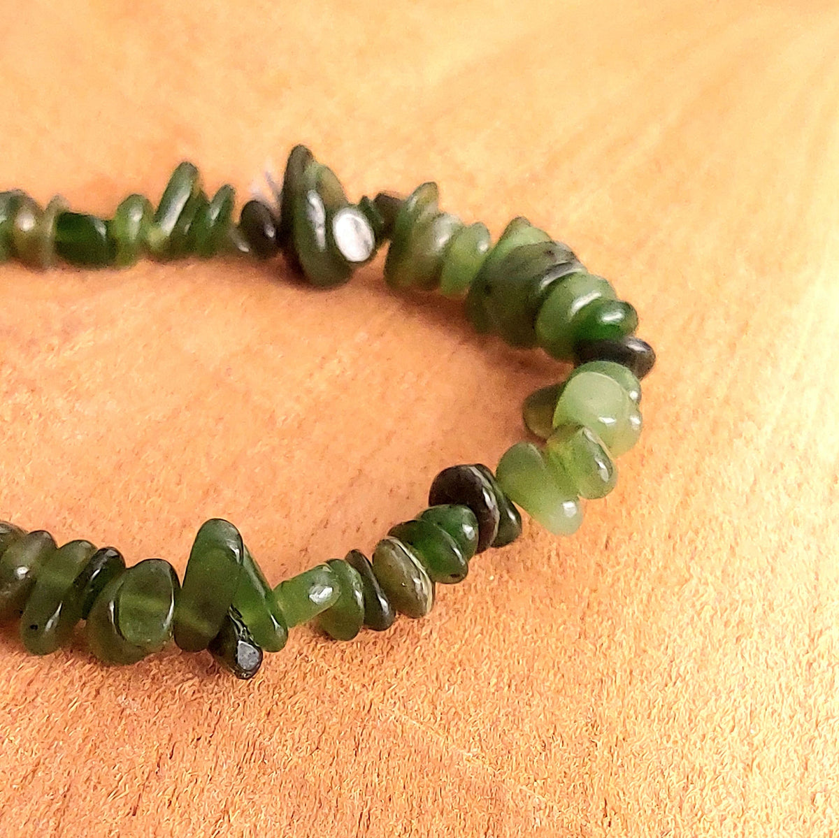 Bracelet Chips en Jade Néphrite Naturel – Harmonie & Sérénité
