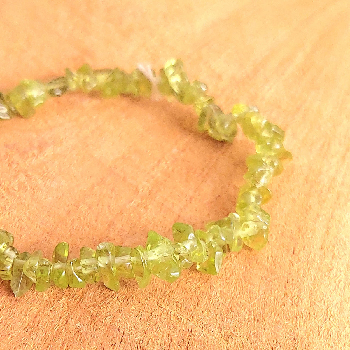 Bracelet Chips en Péridot Naturel – Renouveau & Positivité