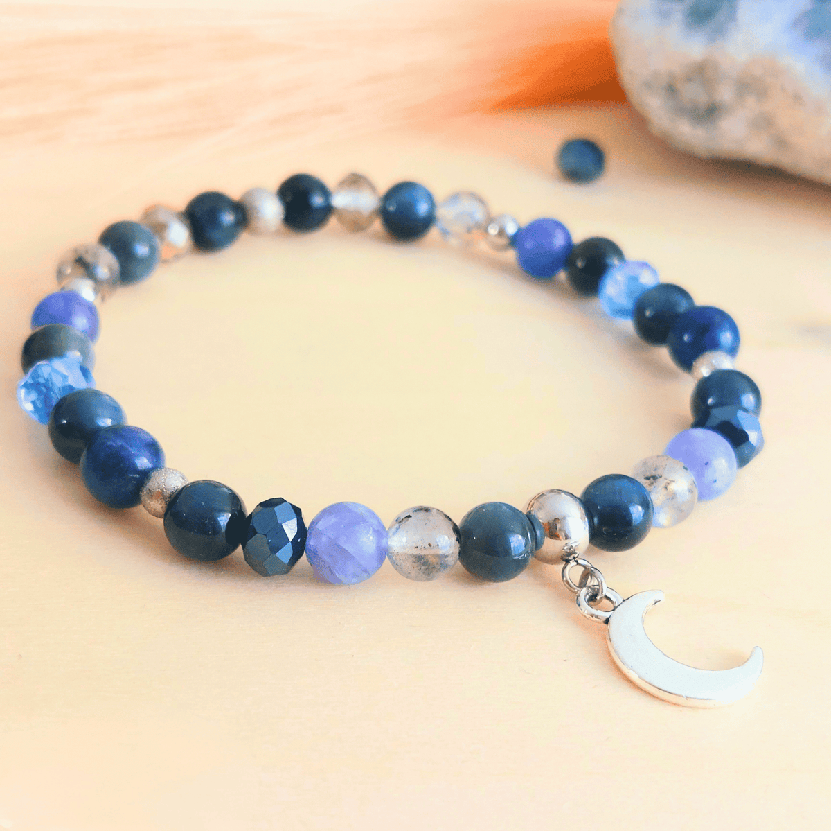 Bracelet Séléné – Œil de Faucon, Labradorite, Sodalite & Tanzanite